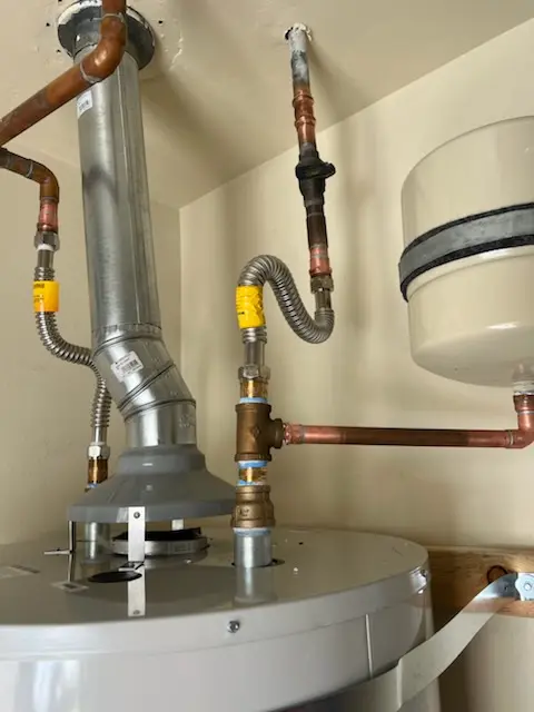 Water heater installation and plumbing repair in English Meadows